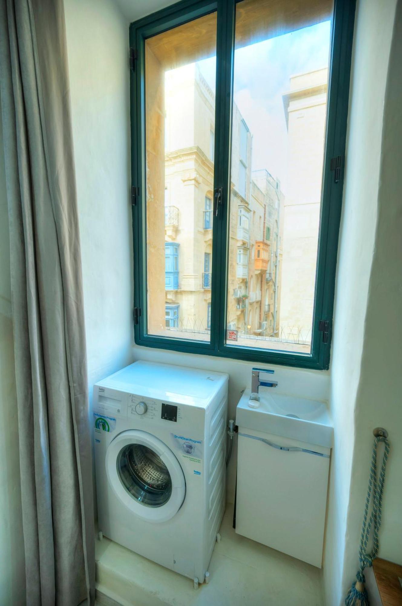 Charming 3 Storey Apartment In Valletta Centre, Ngri1-1 Eksteriør bilde